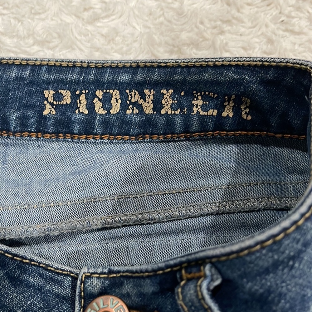 Silver Pioneer Stretch Jean flip back embroidered pocket size 28. - Picture 7 of 13